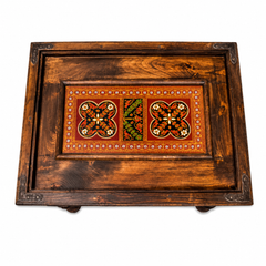 Akbari Center Table I