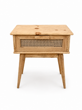 Norai Bed Sidetable