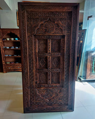 Sulemani Pillar Design Dining Table