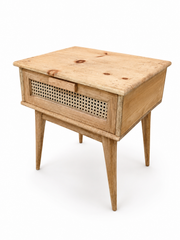 Norai Bed Sidetable
