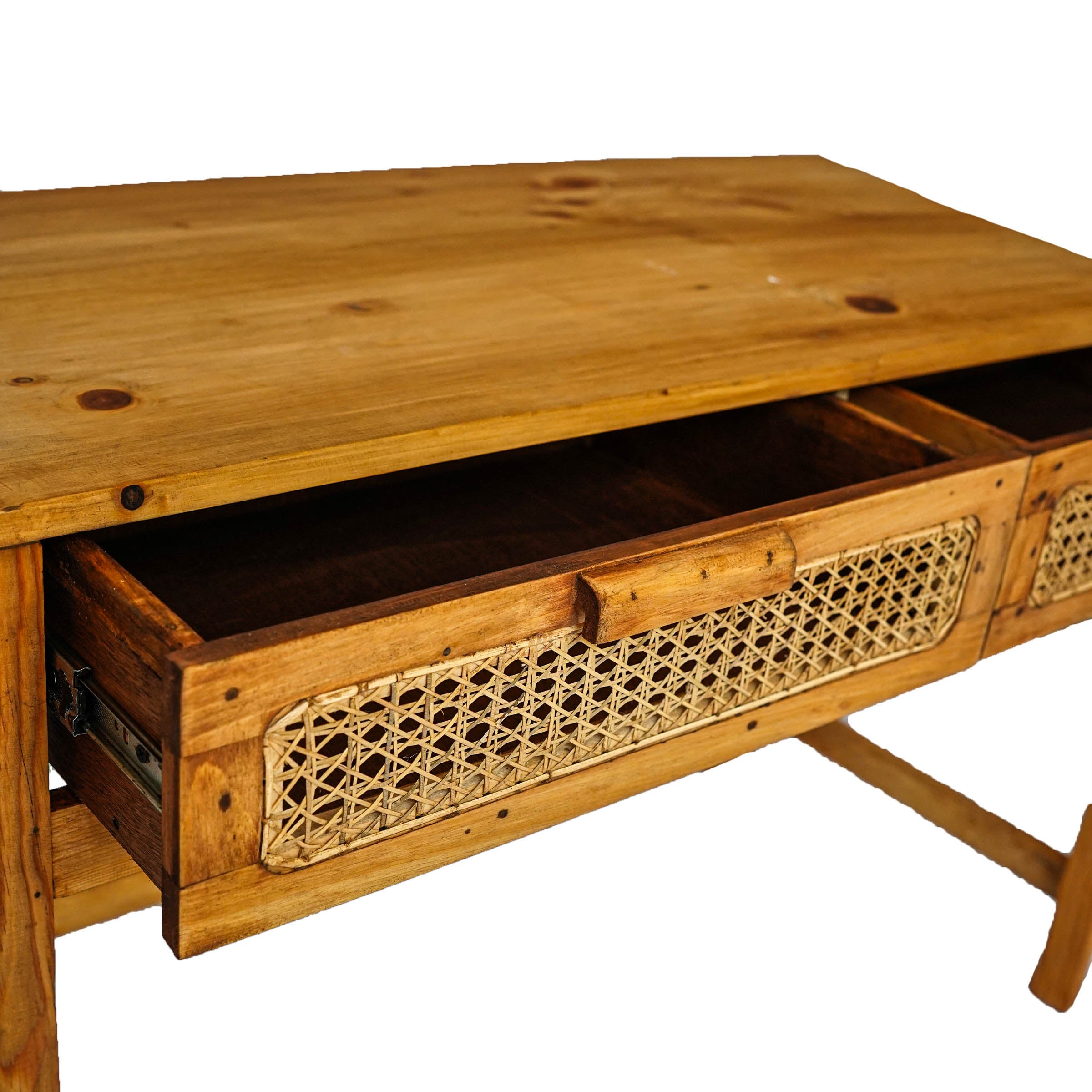 NORAI STUDY TABLE